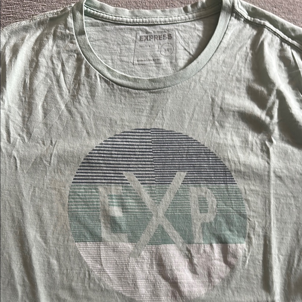 Express Mint Green T-Shirt - Picture 2 of 2